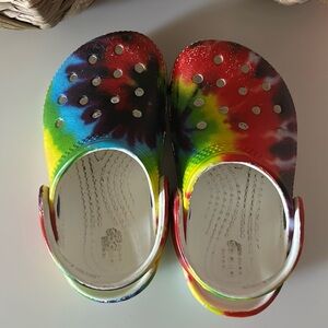 Kids Tie-Dye Crocs